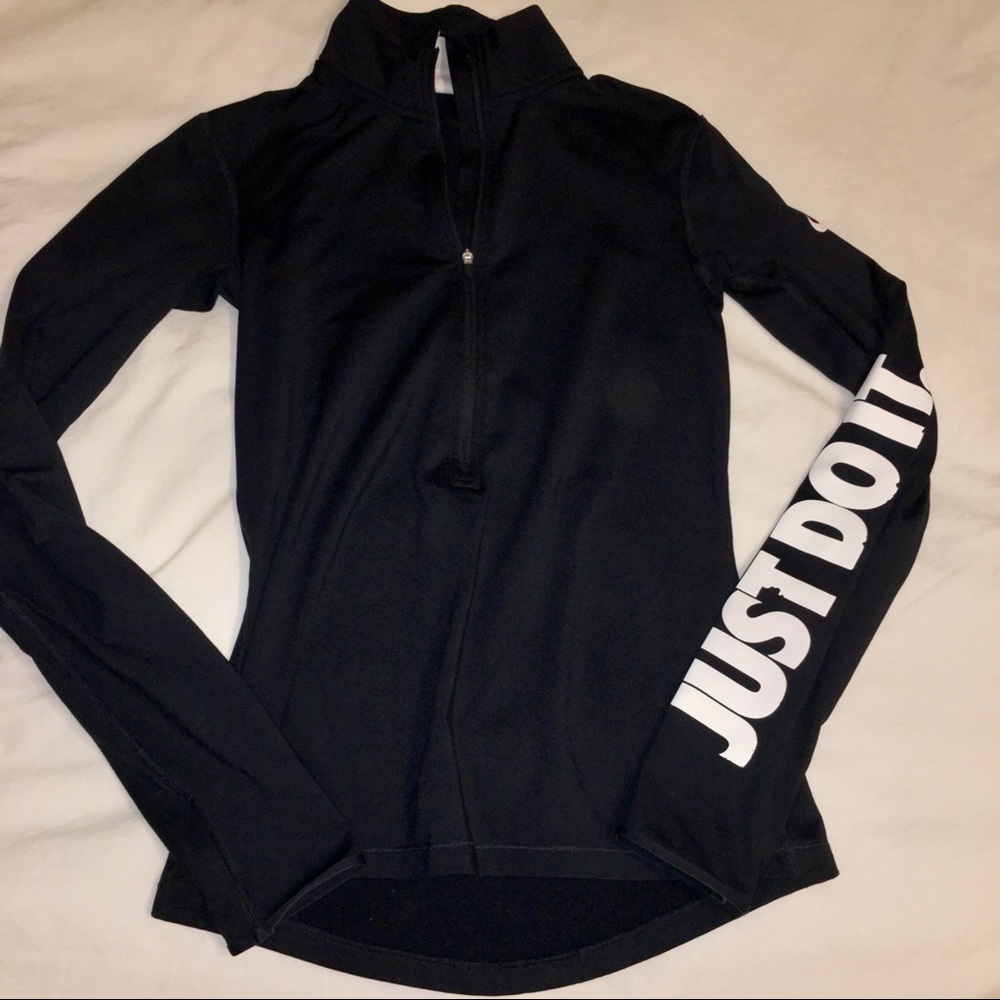NIKE dri-fit quarter zip